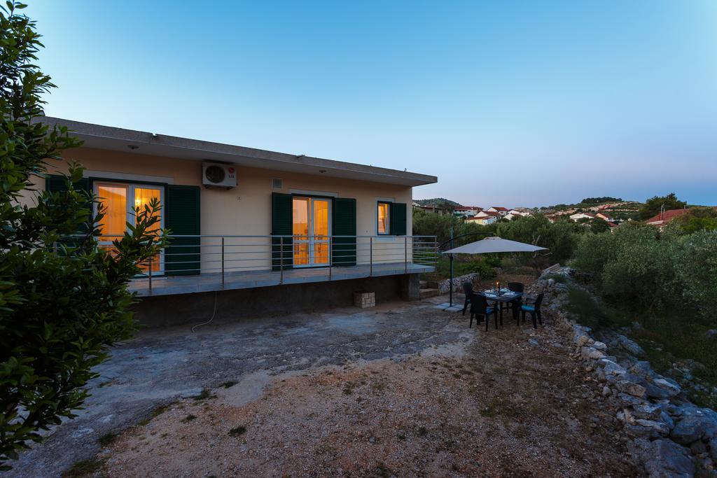 Holiday Home Iris Marina Exterior foto