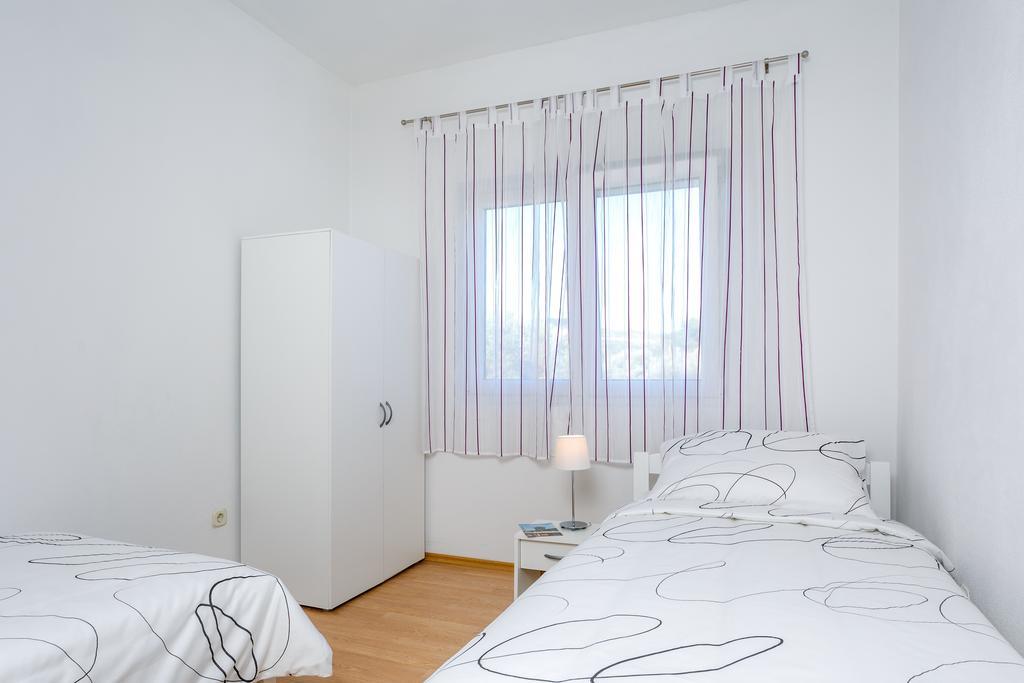Holiday Home Iris Marina Exterior foto